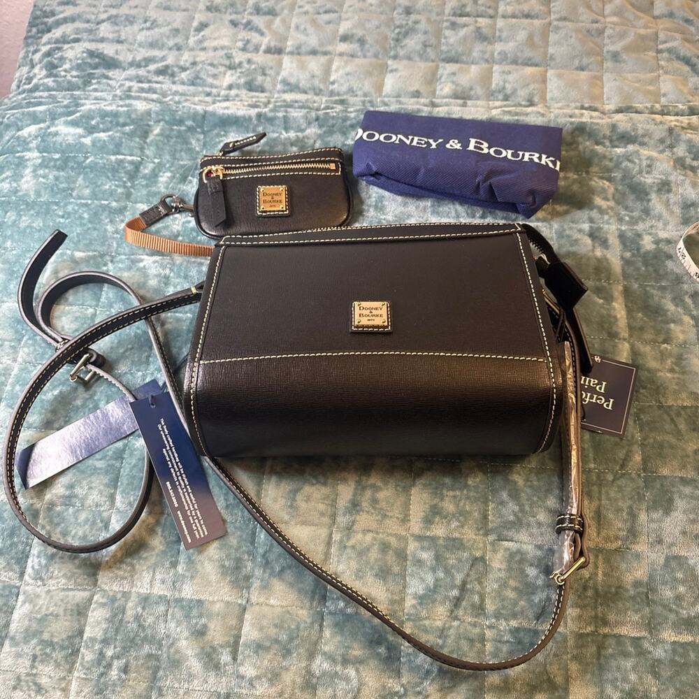 Dooney & Bourke Crossbody Bag Set Black Leather Gold Hardware Chic Everyday NWT